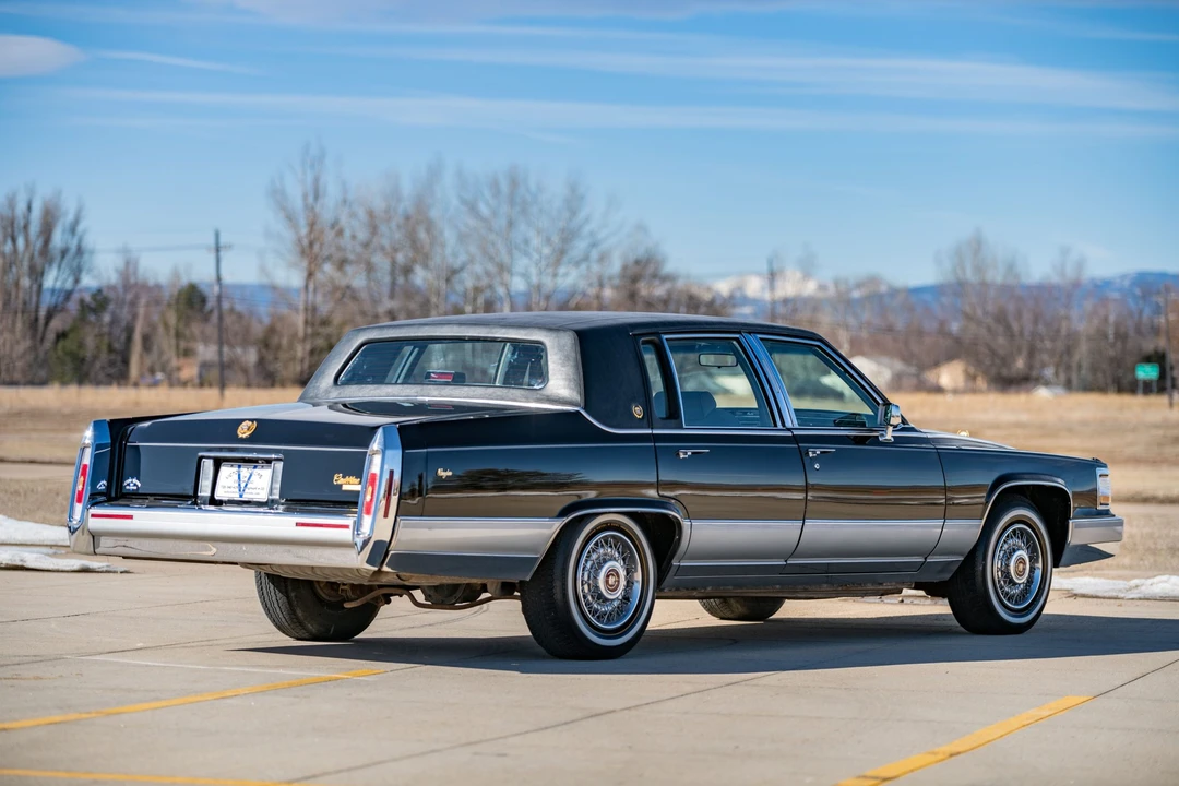 1992 Cadillac Brougham - Image 7 of 31