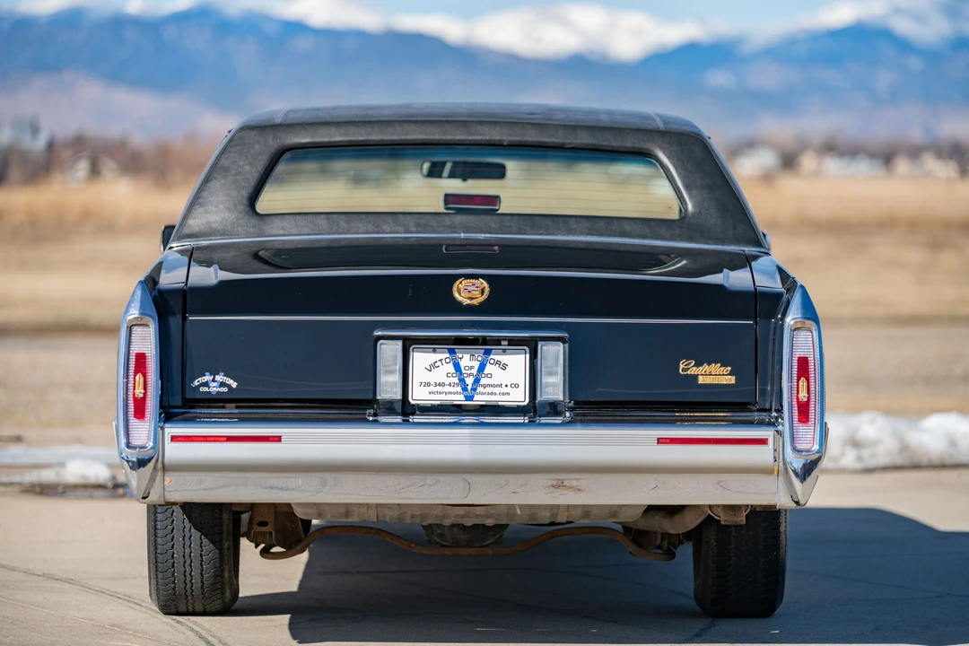 1992 Cadillac Brougham - Image 5 of 31