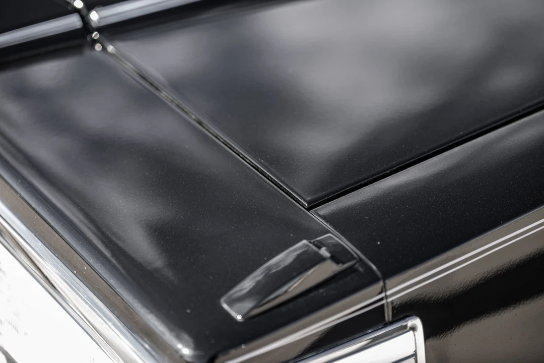 1992 Cadillac Brougham - Image 18 of 31