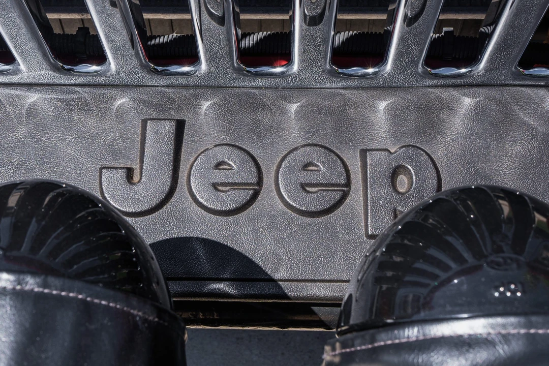 1992 Jeep YJ Wrangler - Image 26 of 31