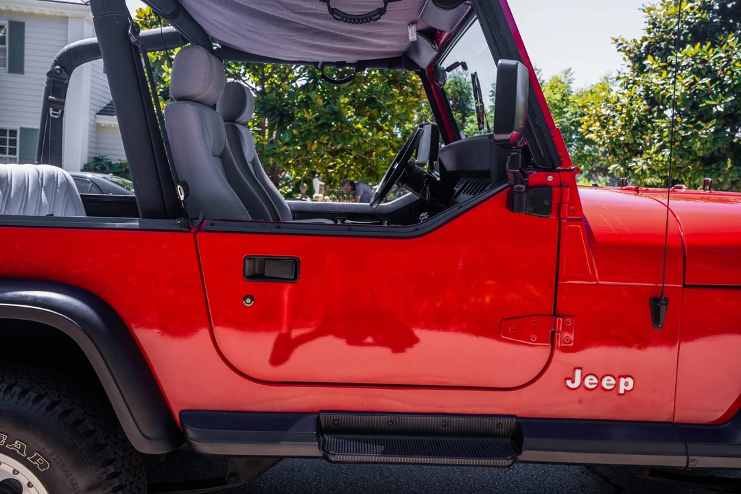 1992 Jeep YJ Wrangler - Image 23 of 31