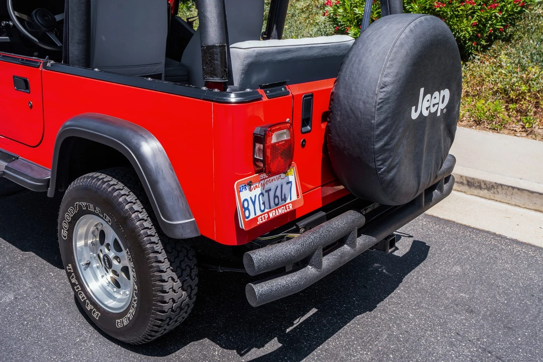 1992 Jeep YJ Wrangler - Image 20 of 31
