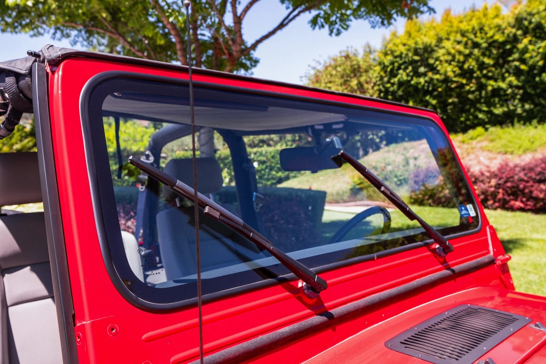 1992 Jeep YJ Wrangler - Image 17 of 31