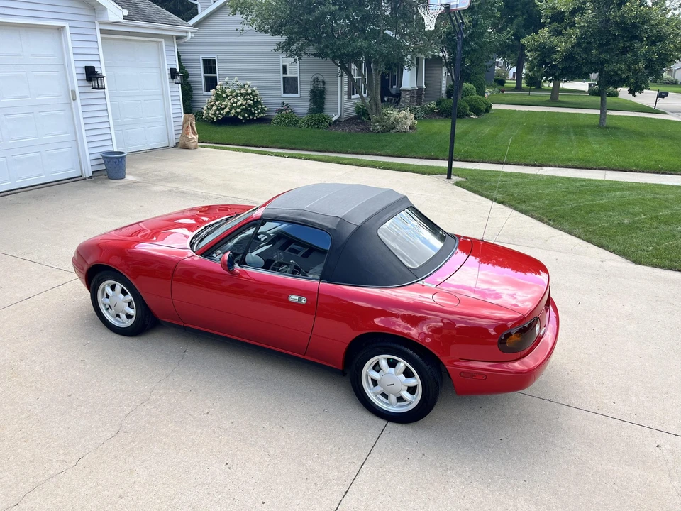 1992 Mazda NA MX-5 Miata - Image 7 of 31