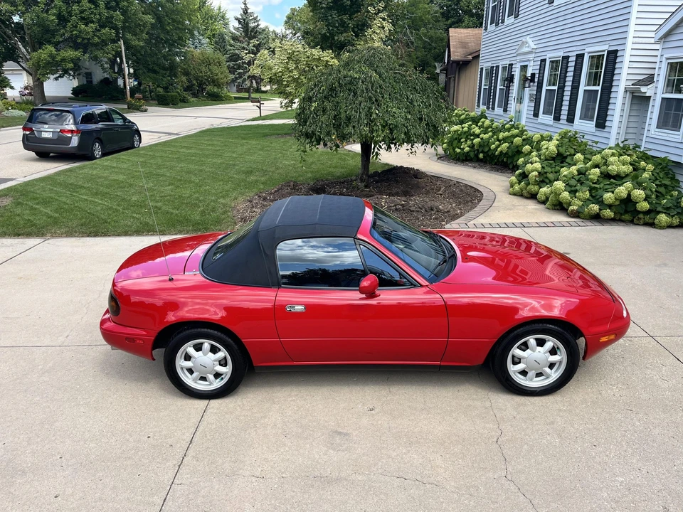 1992 Mazda NA MX-5 Miata - Image 17 of 31