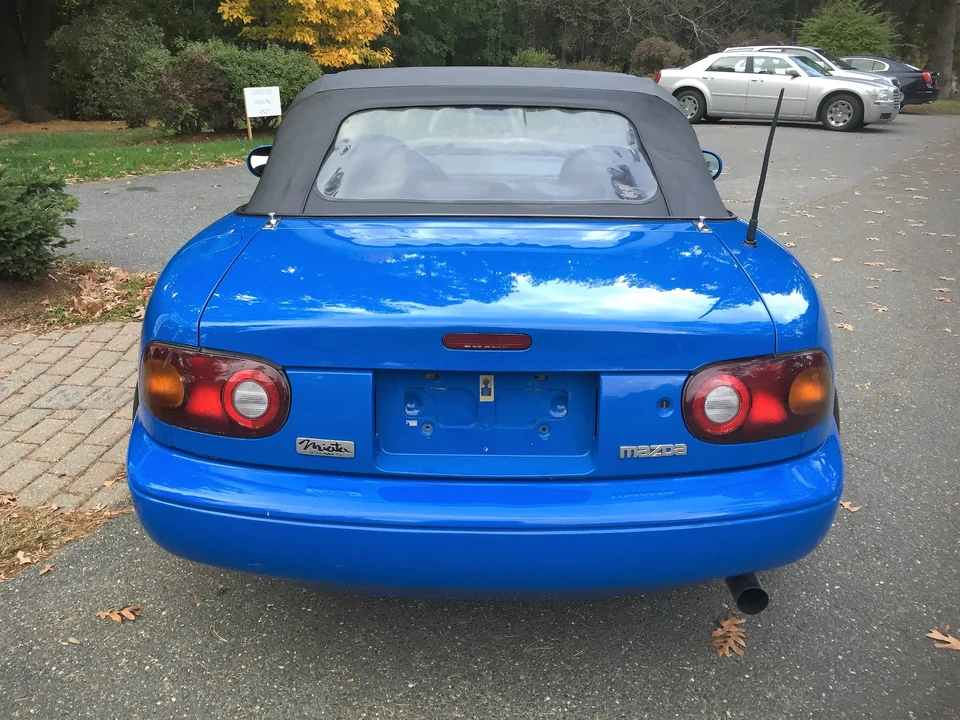 1993 Mazda NA MX-5 Miata - Image 7 of 31