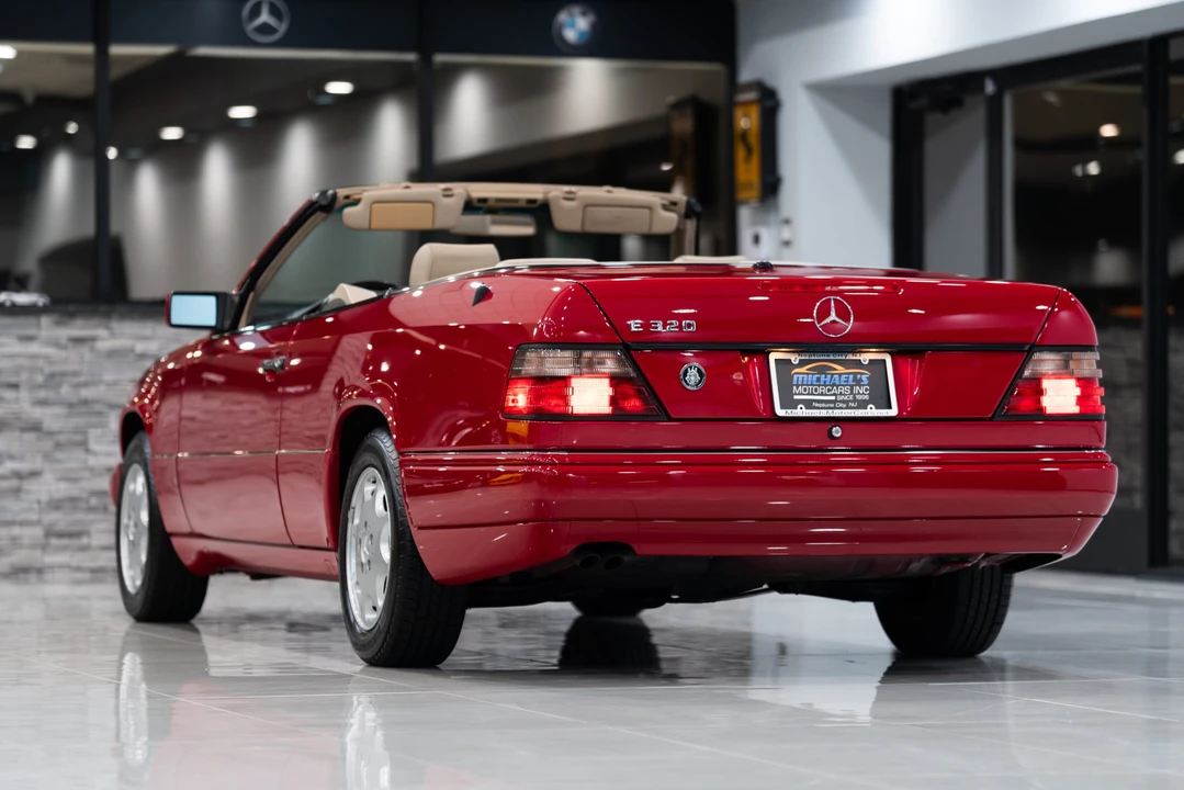 1994 Mercedes-Benz W124 E-Class - Image 15 of 31