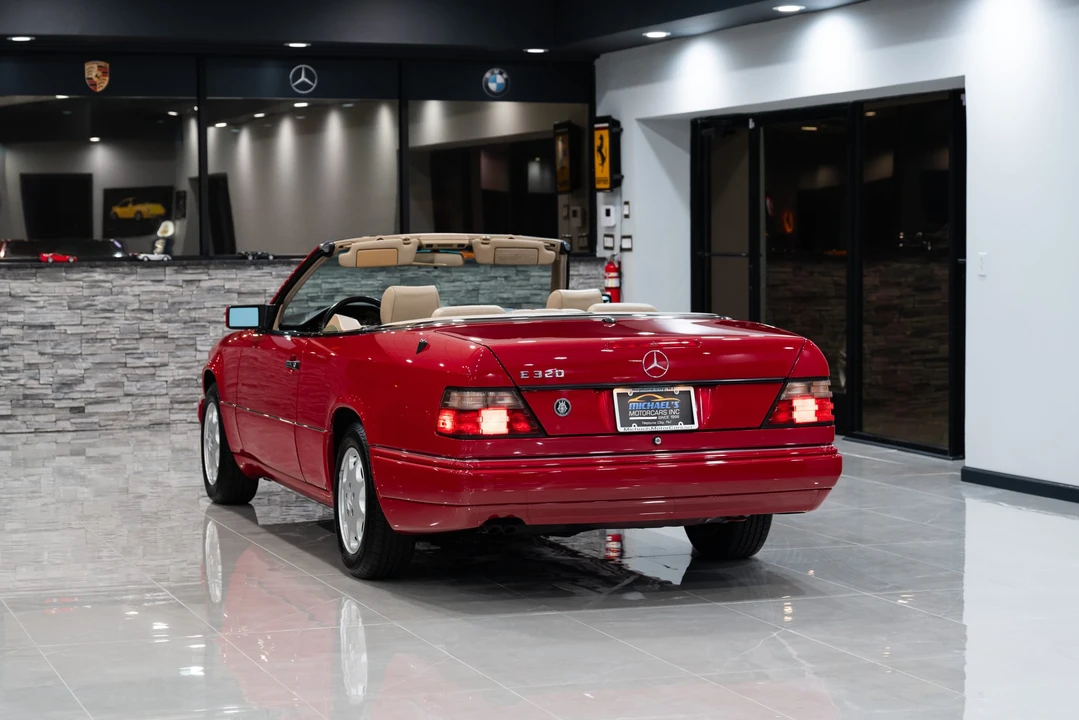 1994 Mercedes-Benz W124 E-Class - Image 16 of 31