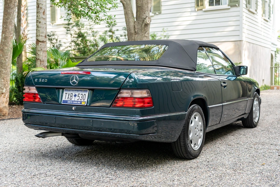 1994 Mercedes-Benz W124 E-Class - Image 13 of 31