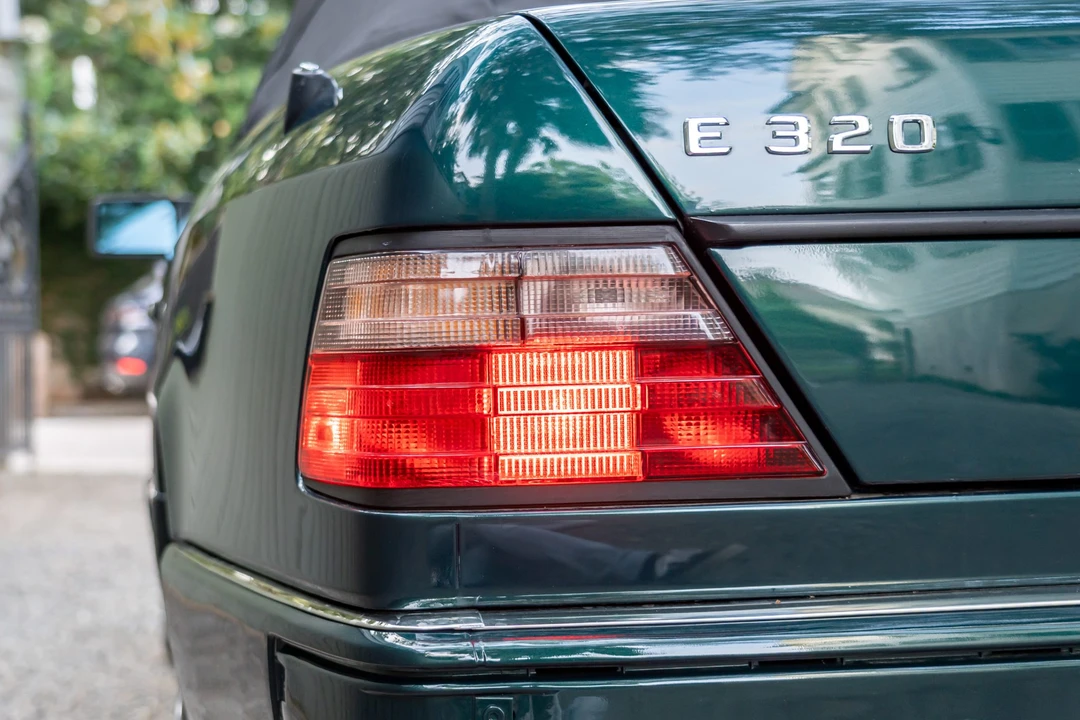 1994 Mercedes-Benz W124 E-Class - Image 23 of 31