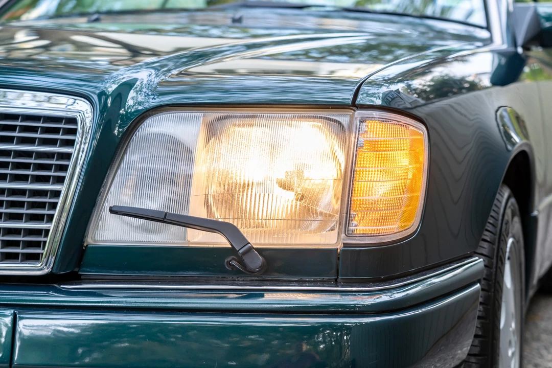 1994 Mercedes-Benz W124 E-Class - Image 19 of 31