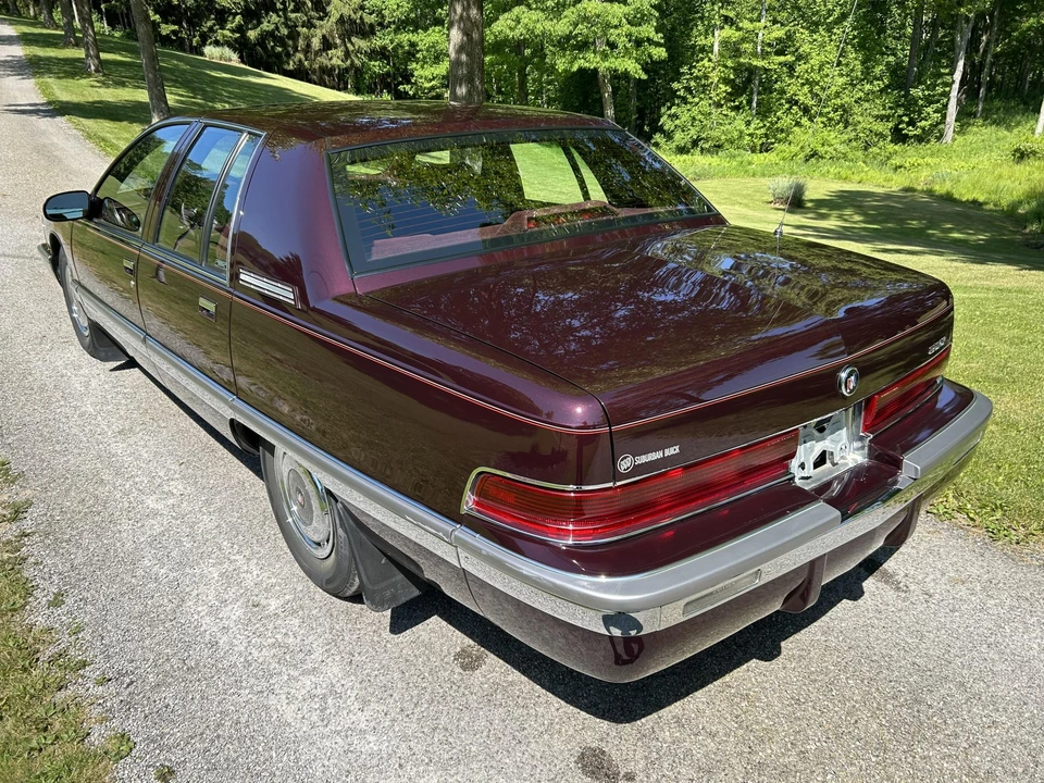 1995 Buick Roadmaster - Image 12 of 31