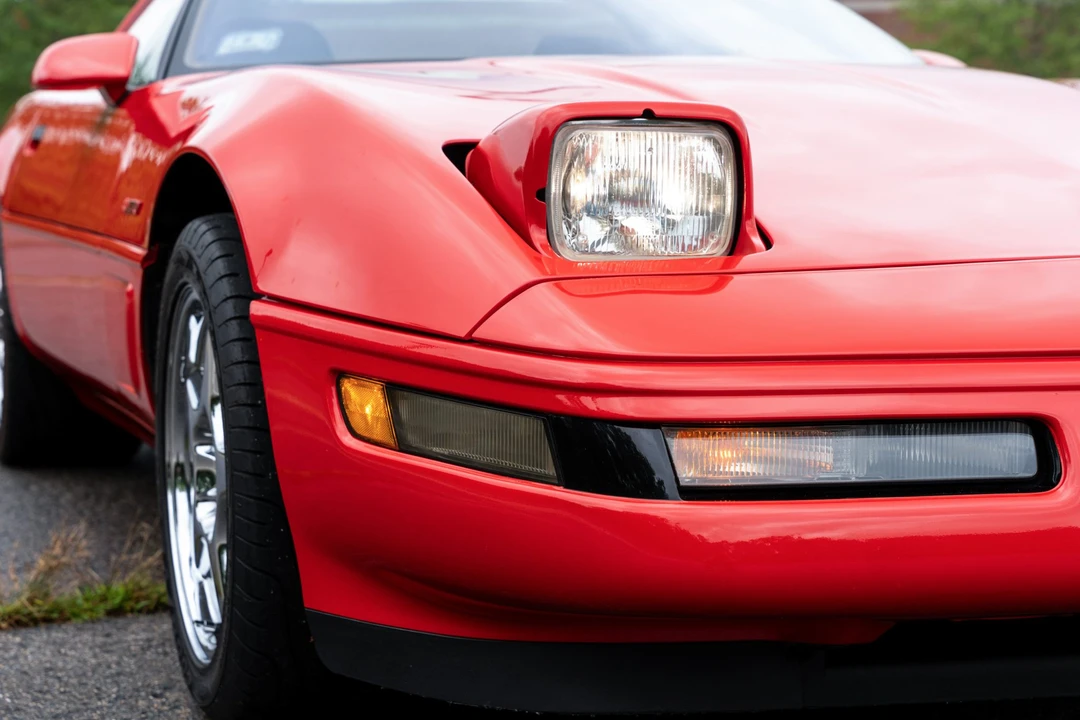 1995 Chevrolet Corvette C4 ZR1 - Image 18 of 31