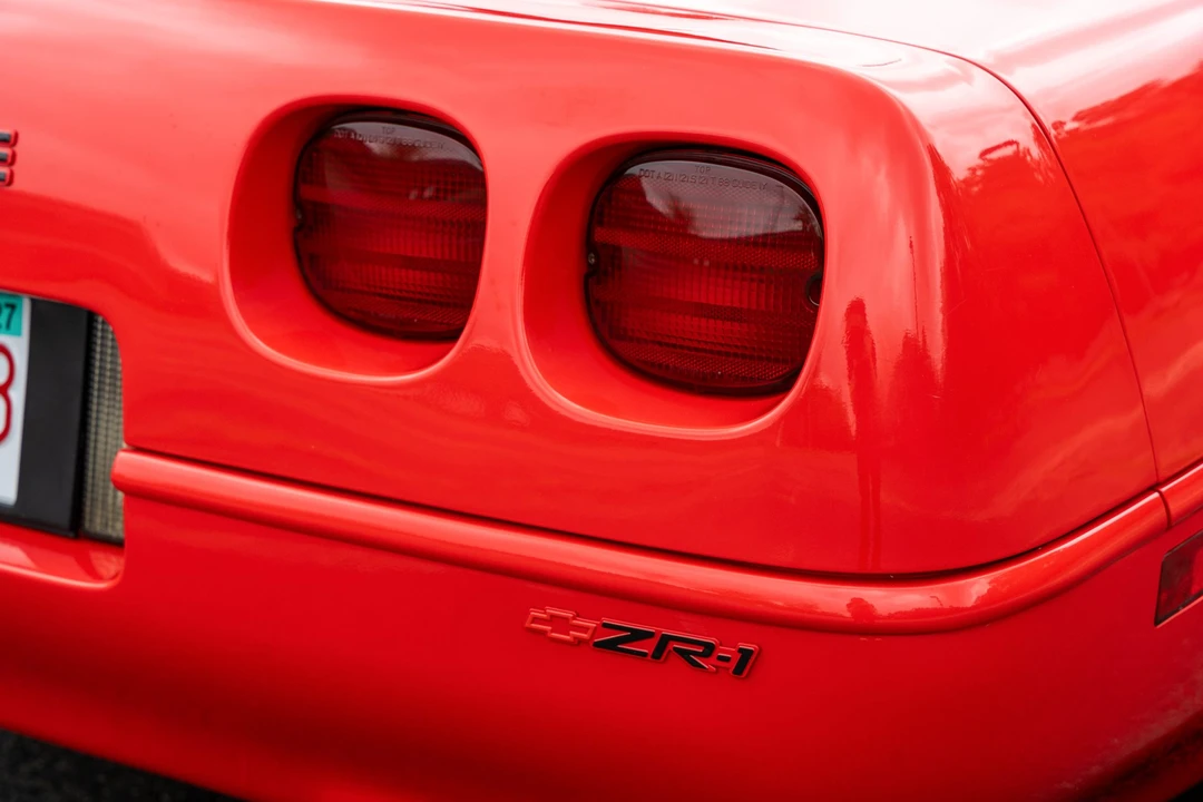 1995 Chevrolet Corvette C4 ZR1 - Image 29 of 31