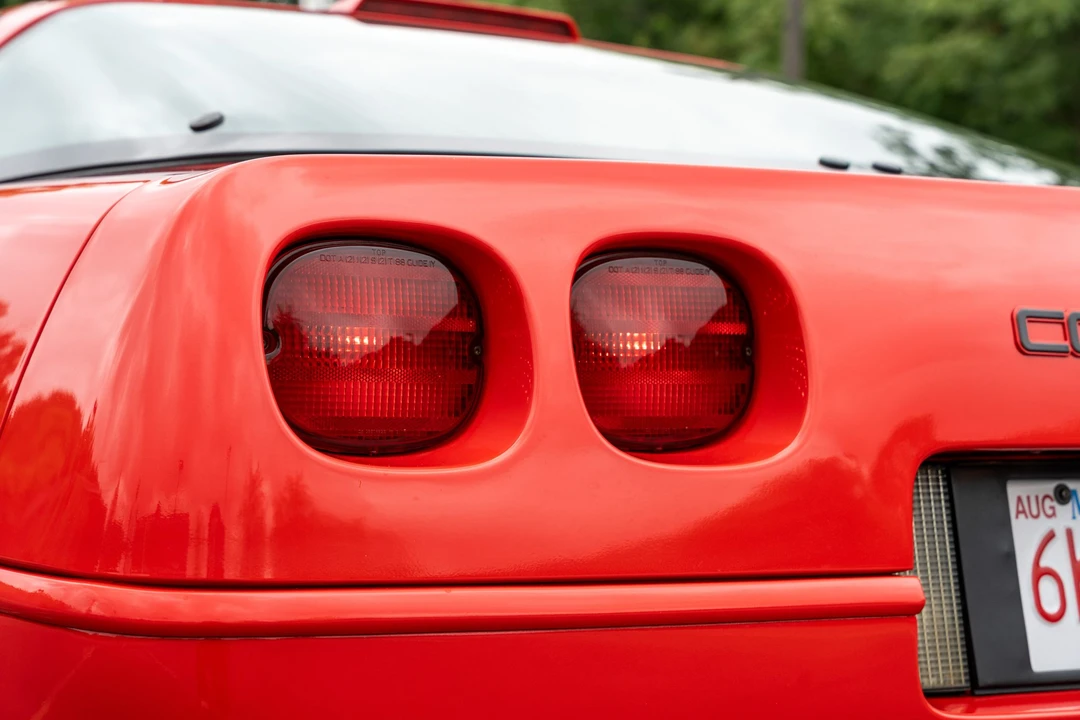 1995 Chevrolet Corvette C4 ZR1 - Image 26 of 31