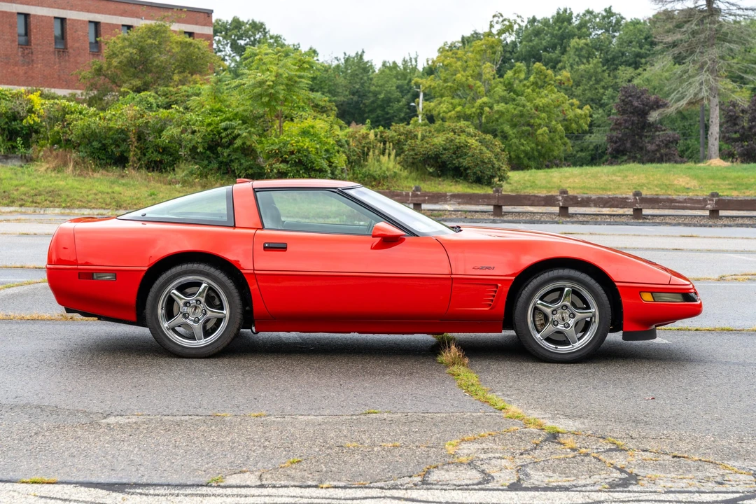 1995 Chevrolet Corvette C4 ZR1 - Image 12 of 31