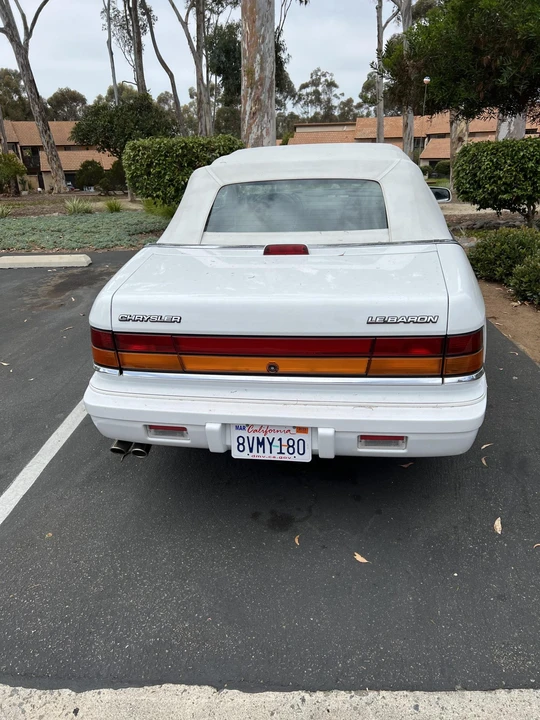 1995 Chrysler LeBaron - Image 7 of 31