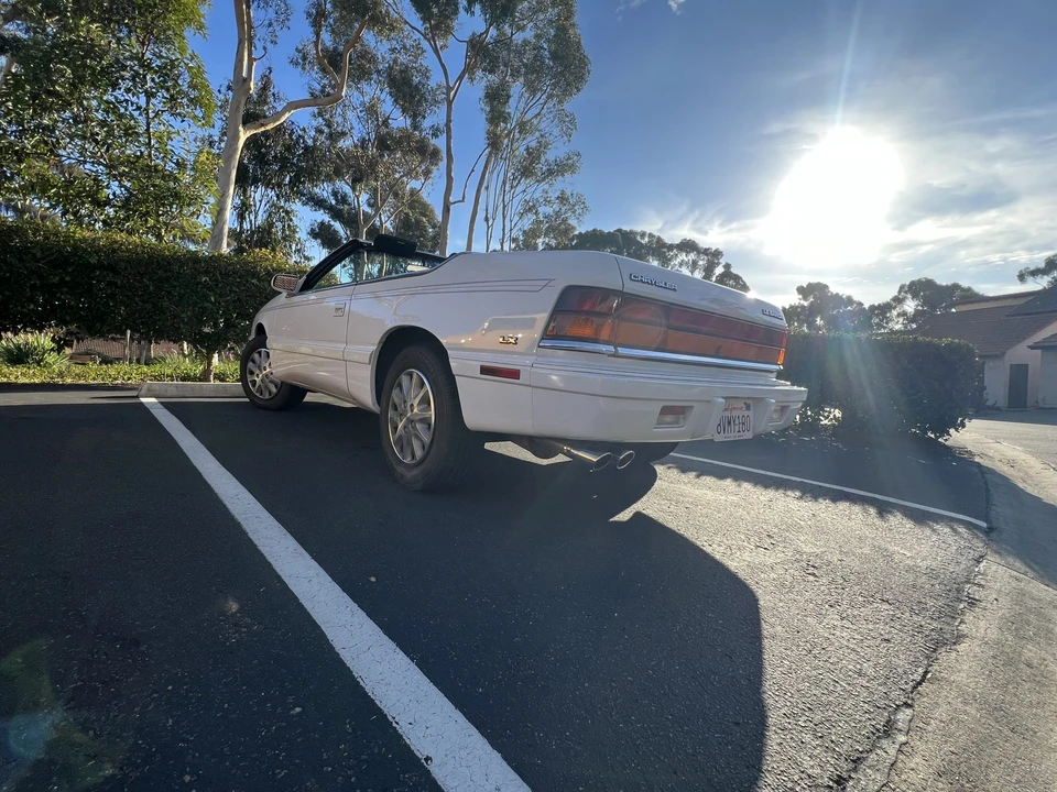 1995 Chrysler LeBaron - Image 13 of 31