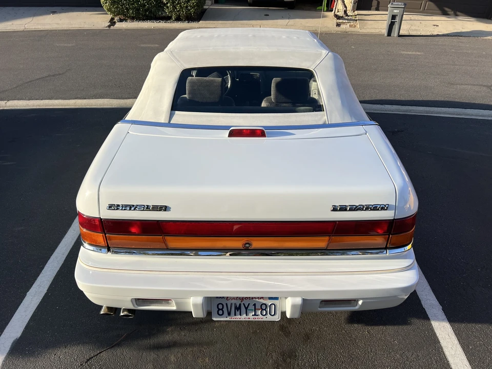 1995 Chrysler LeBaron - Image 5 of 31