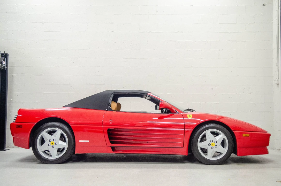1995 Ferrari 348 Spider - Image 22 of 31