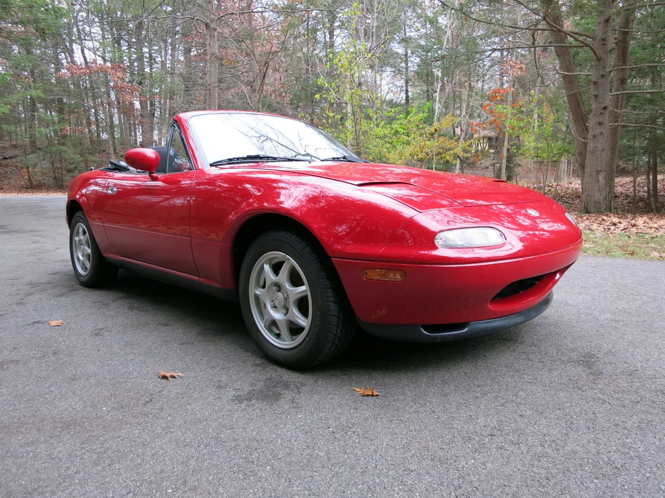 1995 Mazda NA MX-5 Miata - Image 2 of 31