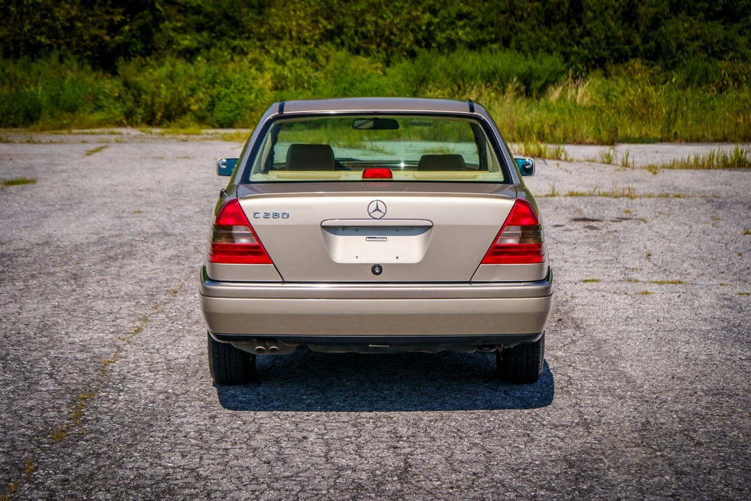 1995 Mercedes-Benz W202 C-Class - Image 8 of 31