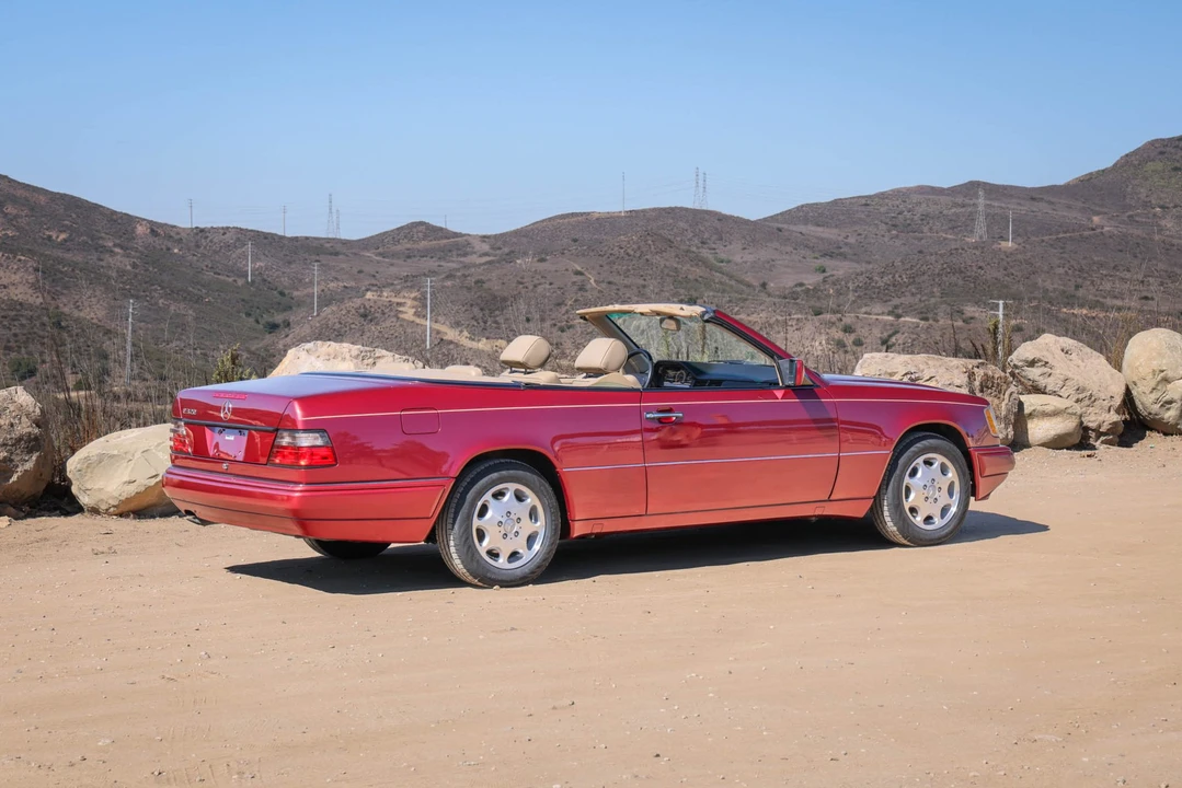 1995 Mercedes-Benz W124 E-Class - Image 14 of 31