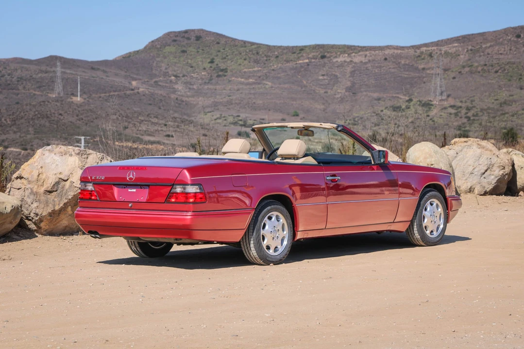 1995 Mercedes-Benz W124 E-Class - Image 13 of 31