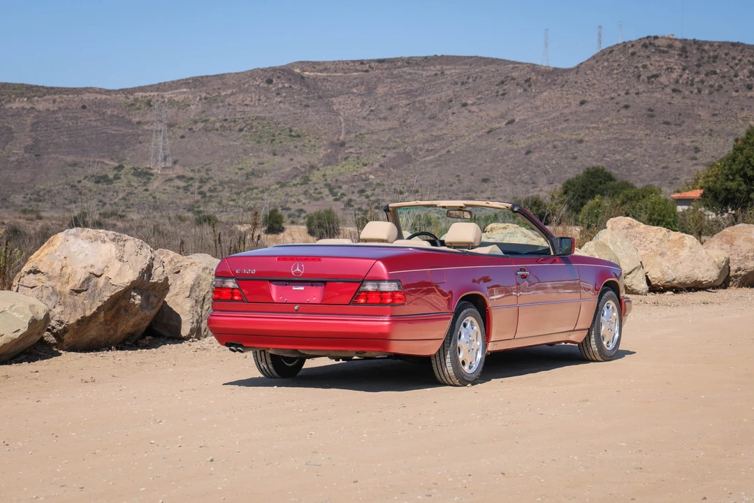 1995 Mercedes-Benz W124 E-Class - Image 12 of 31