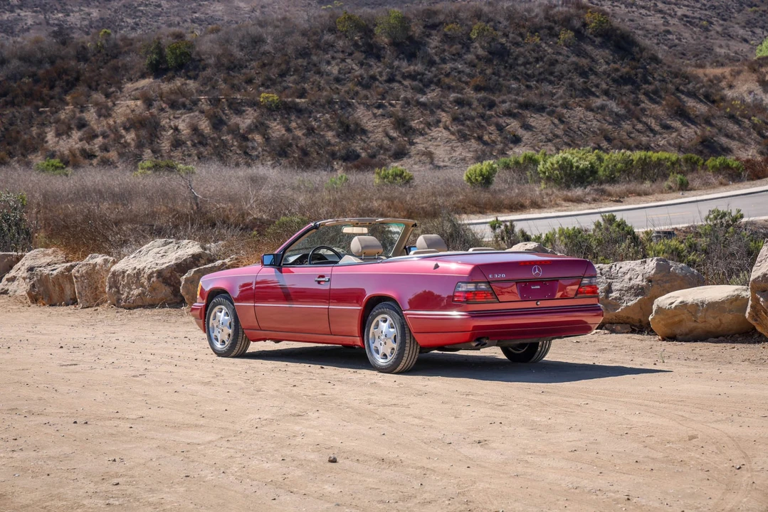 1995 Mercedes-Benz W124 E-Class - Image 9 of 31