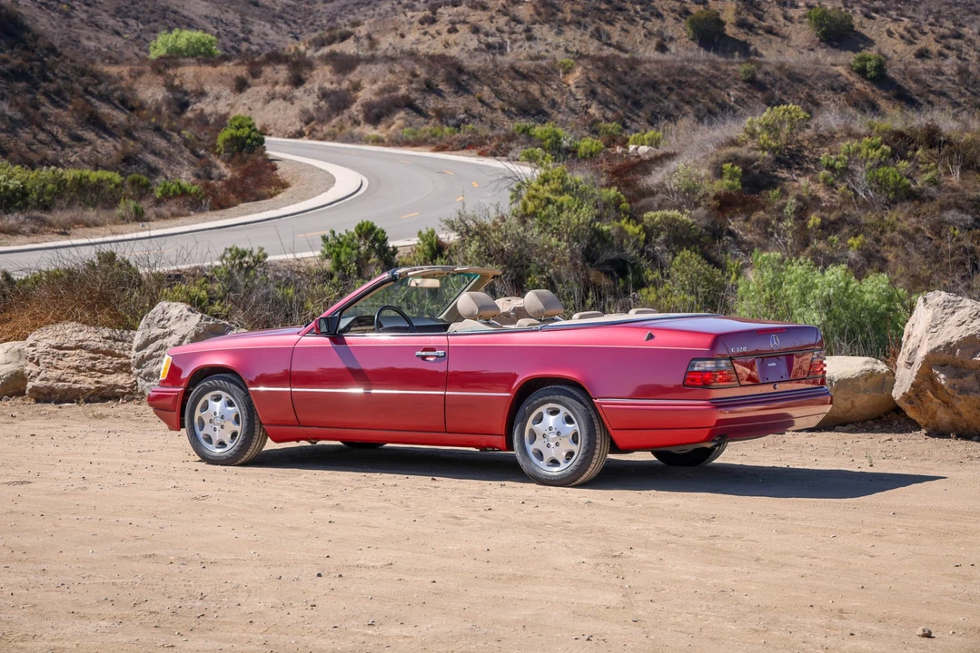 1995 Mercedes-Benz W124 E-Class - Image 7 of 31