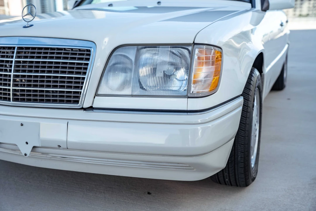 1995 Mercedes-Benz W124 E-Class - Image 20 of 31