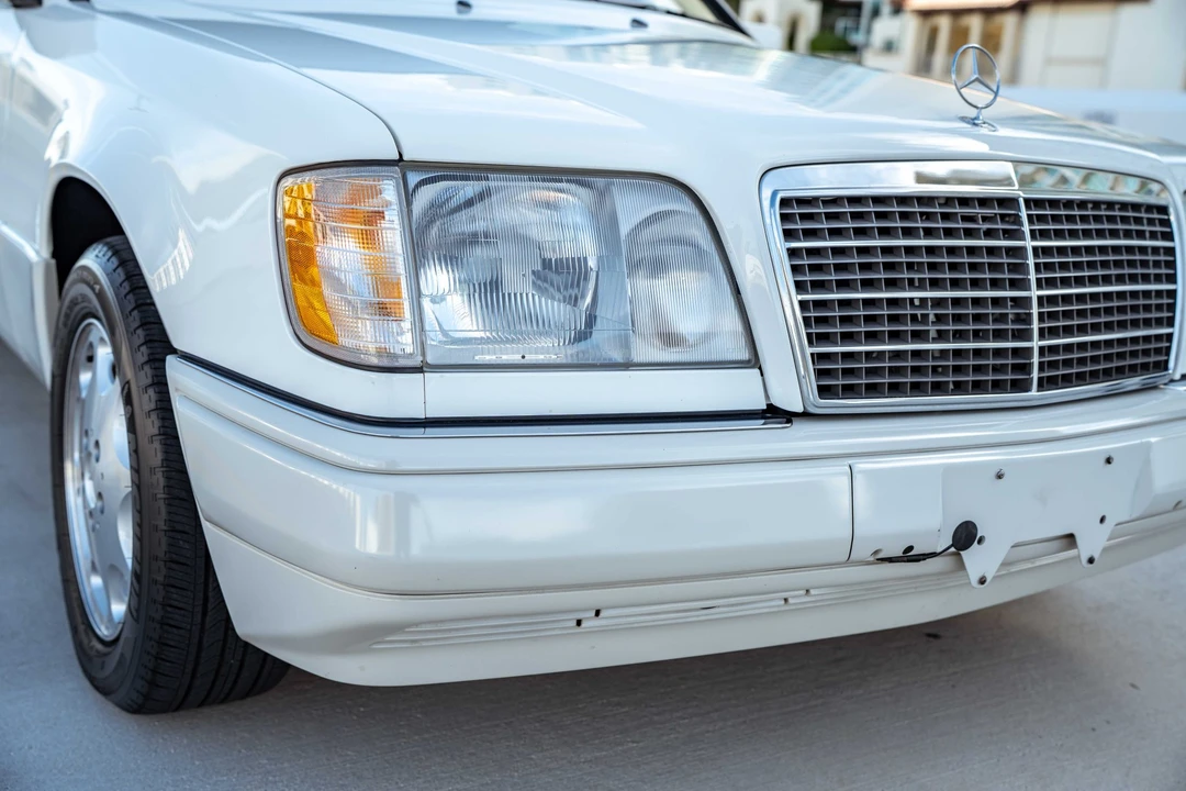 1995 Mercedes-Benz W124 E-Class - Image 19 of 31