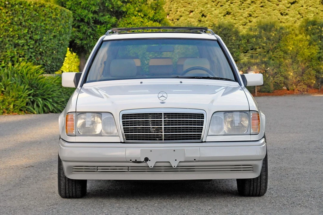 1995 Mercedes-Benz W124 E-Class - Image 16 of 31