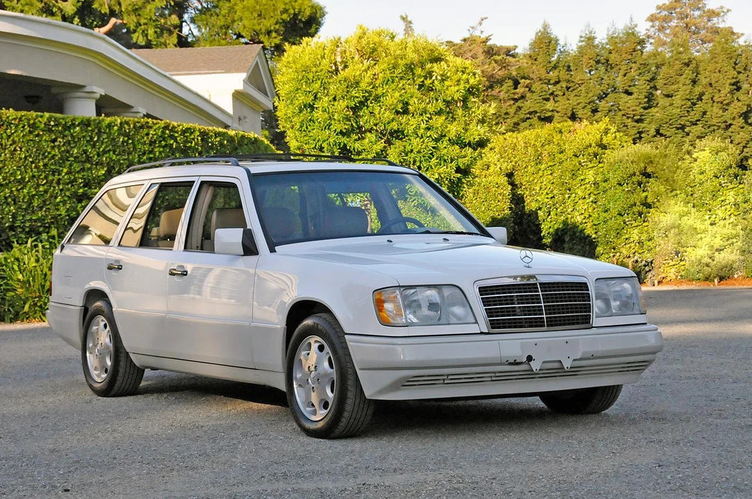 1995 Mercedes-Benz W124 E-Class - Image 13 of 31