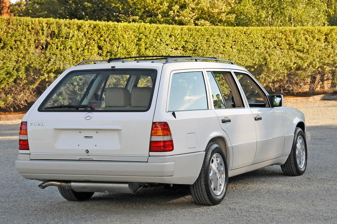 1995 Mercedes-Benz W124 E-Class - Image 11 of 31