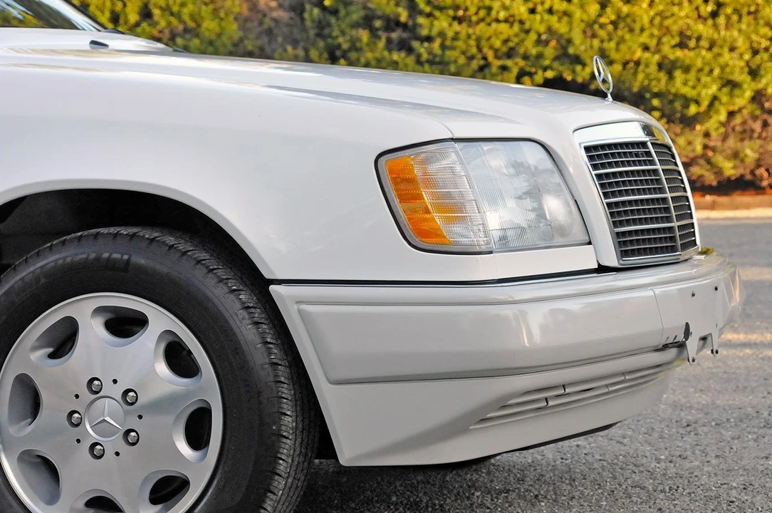 1995 Mercedes-Benz W124 E-Class - Image 24 of 31