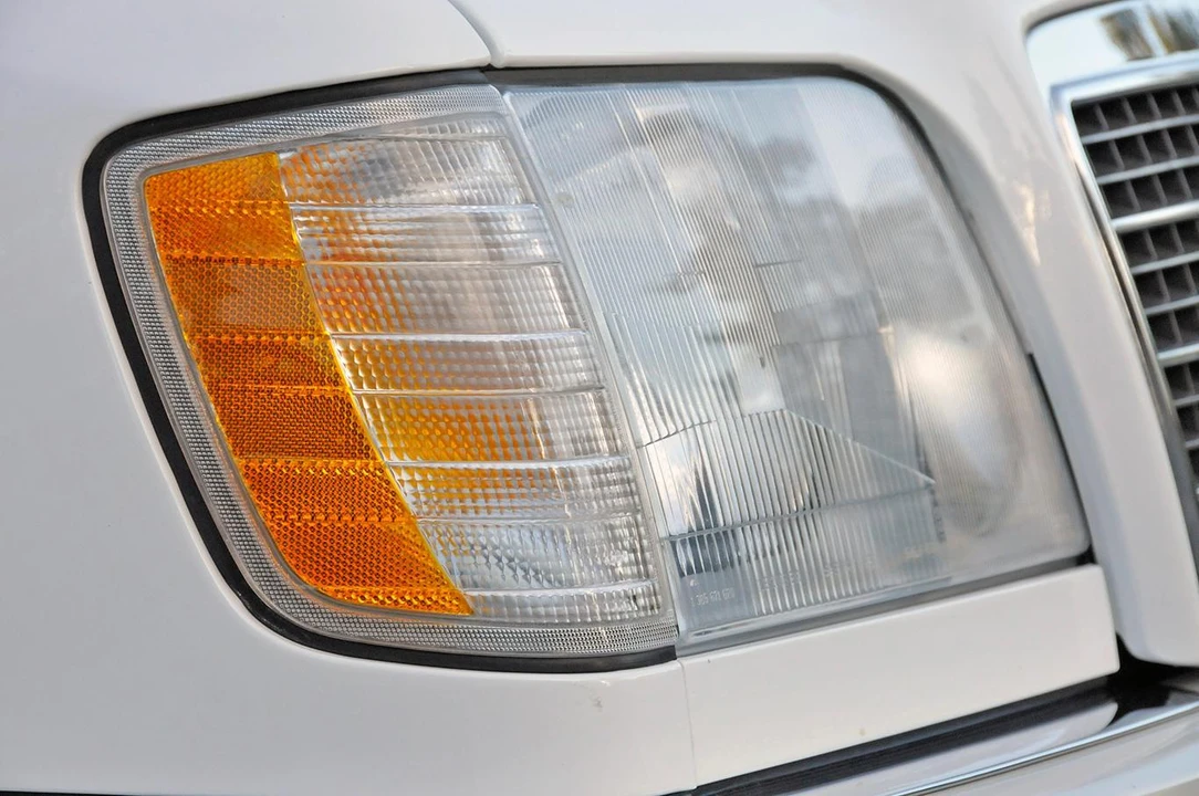 1995 Mercedes-Benz W124 E-Class - Image 27 of 31