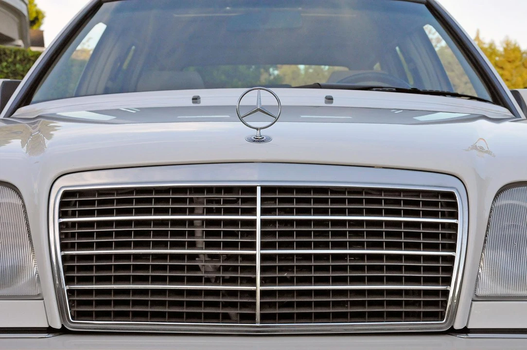 1995 Mercedes-Benz W124 E-Class - Image 30 of 31