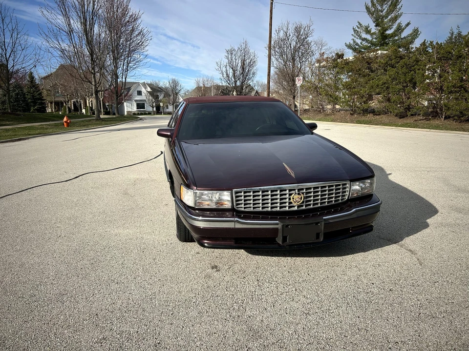 1996 Cadillac DeVille 7th Gen - Image 4 of 31