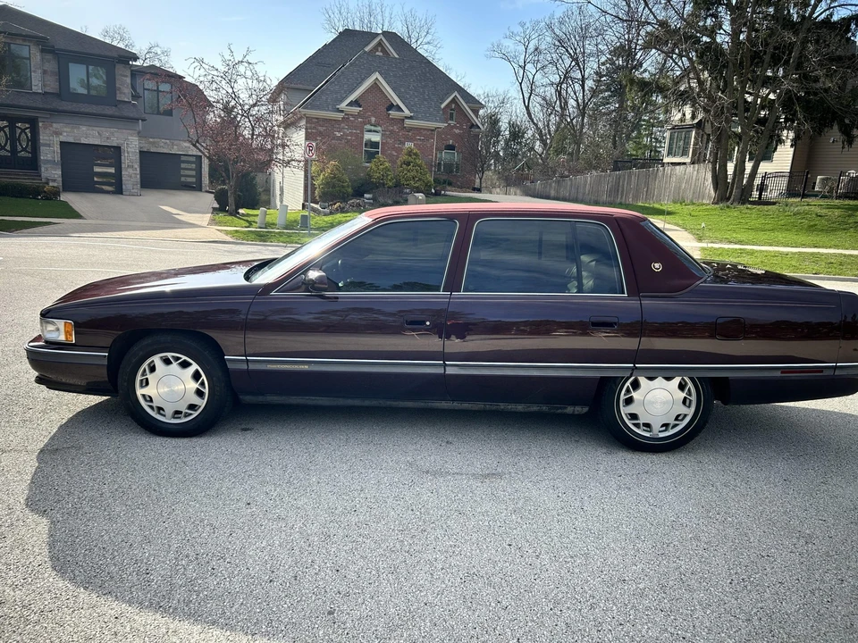 1996 Cadillac DeVille 7th Gen - Image 13 of 31
