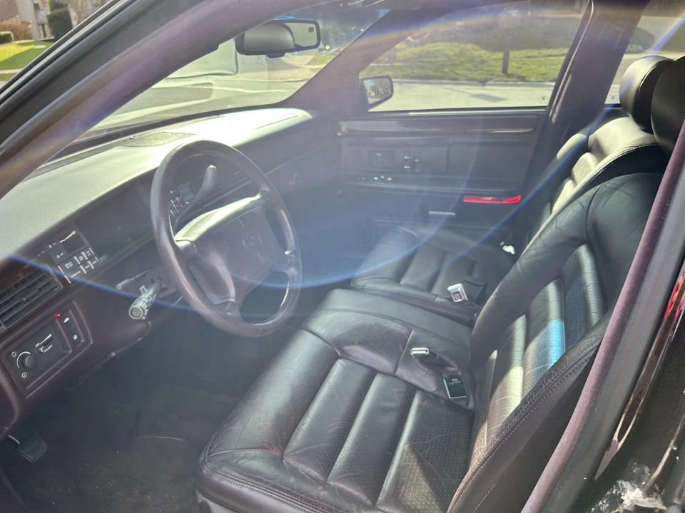1996 Cadillac DeVille 7th Gen - Image 28 of 31