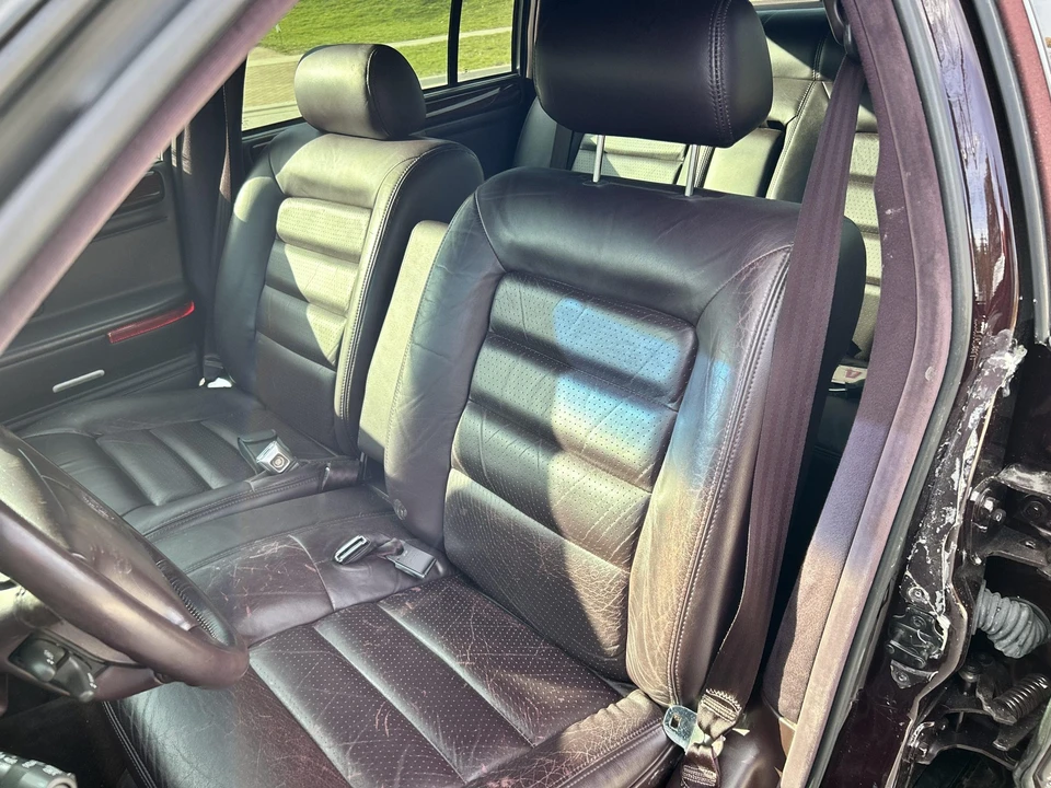 1996 Cadillac DeVille 7th Gen - Image 20 of 31