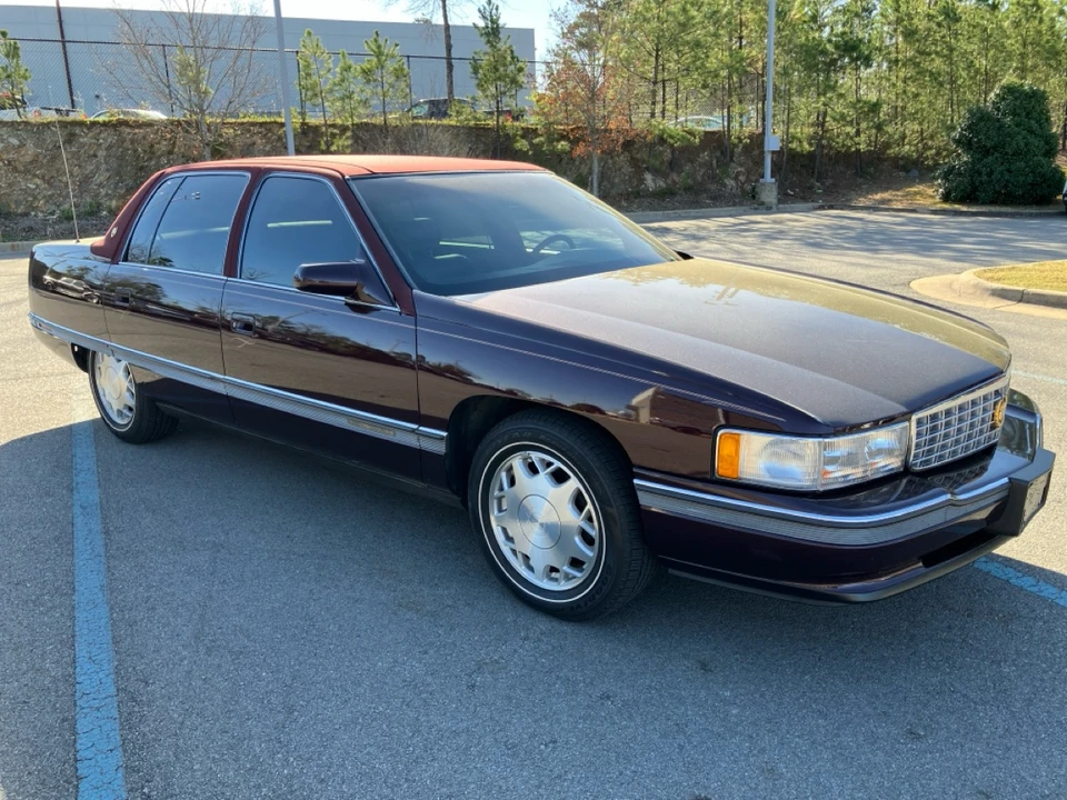 1996 Cadillac DeVille 7th Gen - Image 6 of 31
