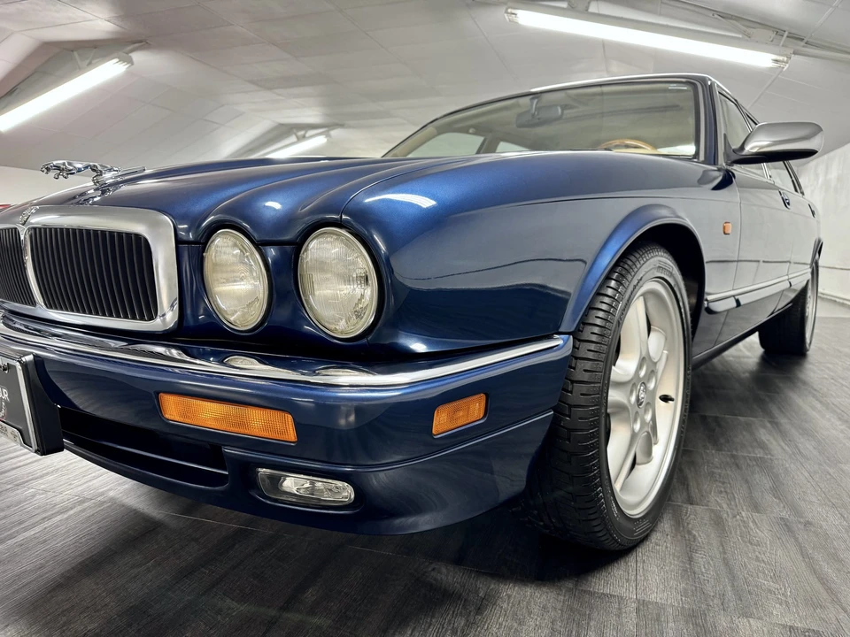 1996 Jaguar X300 XJ - Image 2 of 31