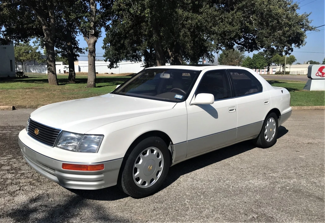 1996 Lexus LS 2nd Gen - Image 2 of 31