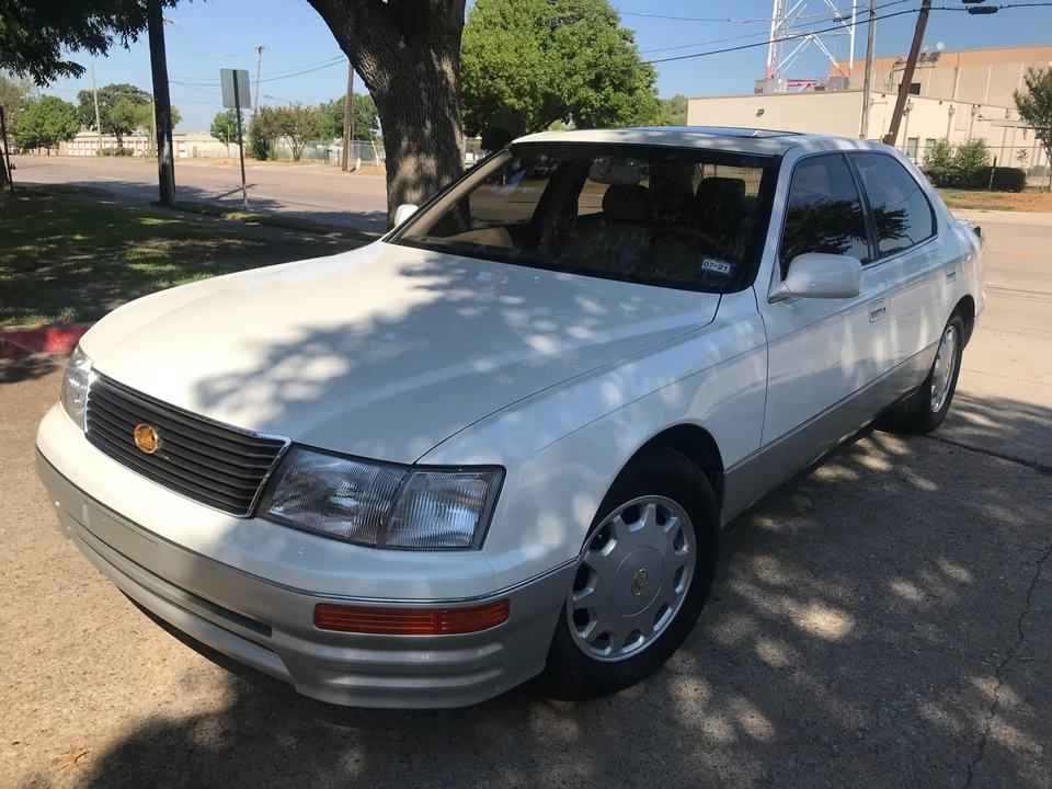 1996 Lexus LS 2nd Gen - Image 5 of 31