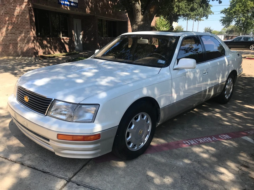 1996 Lexus LS 2nd Gen - Image 4 of 31