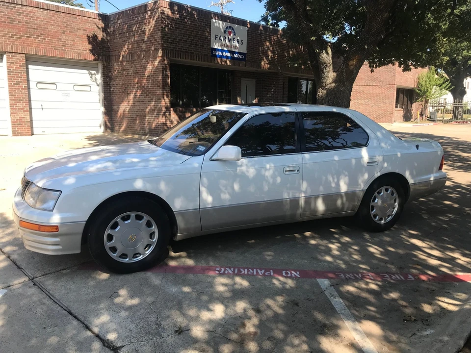 1996 Lexus LS 2nd Gen - Image 3 of 31