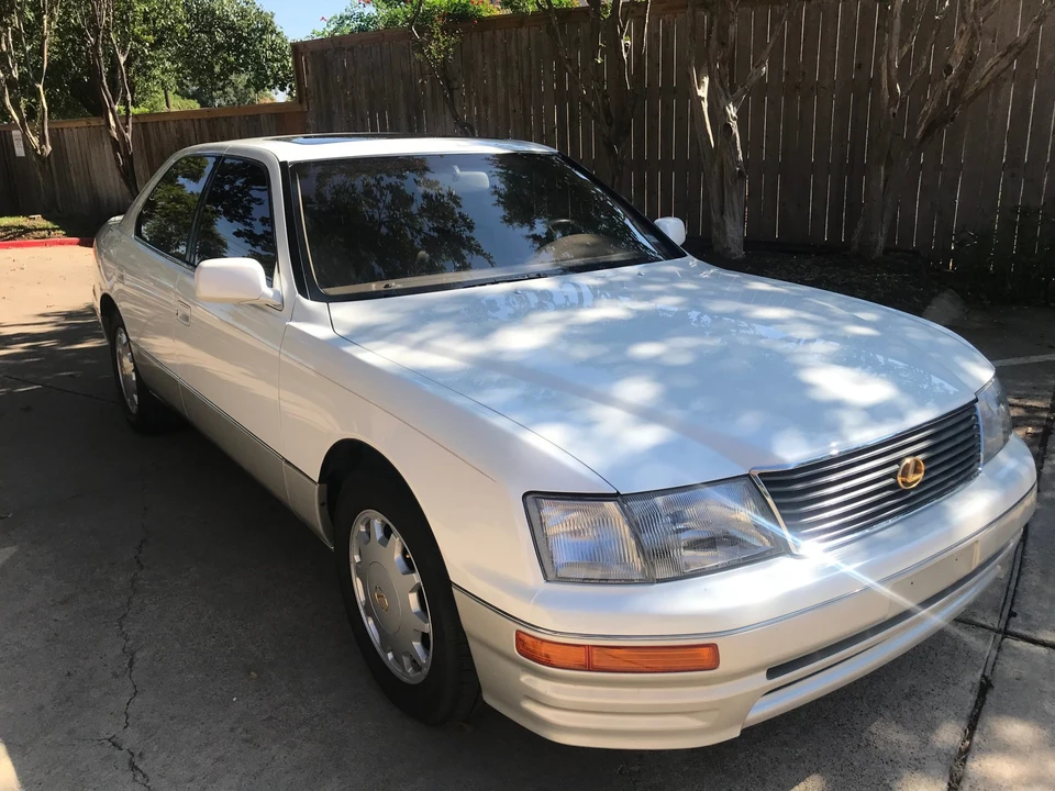 1996 Lexus LS 2nd Gen - Image 10 of 31